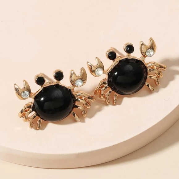 🦀 Crab Earrings 🦀 - Picture 2 of 3